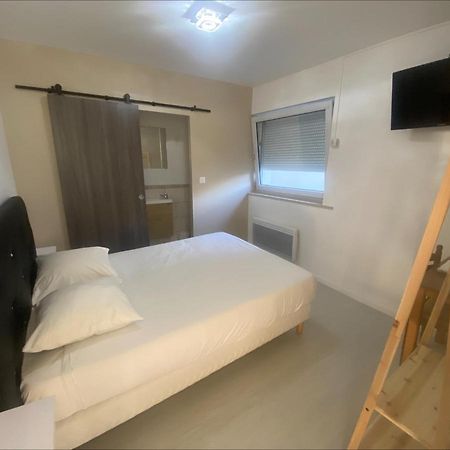 California Hotel Maretz Екстериор снимка