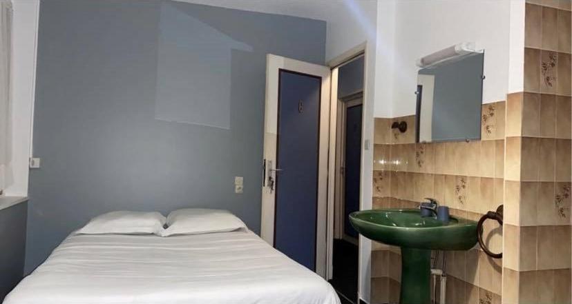 California Hotel Maretz Екстериор снимка