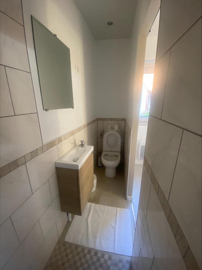 California Hotel Maretz Екстериор снимка